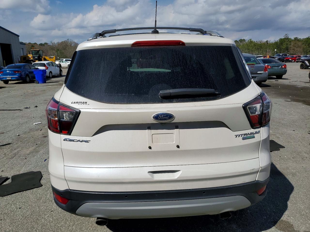 2017 FORD ESCAPE TITANIUM photo 11