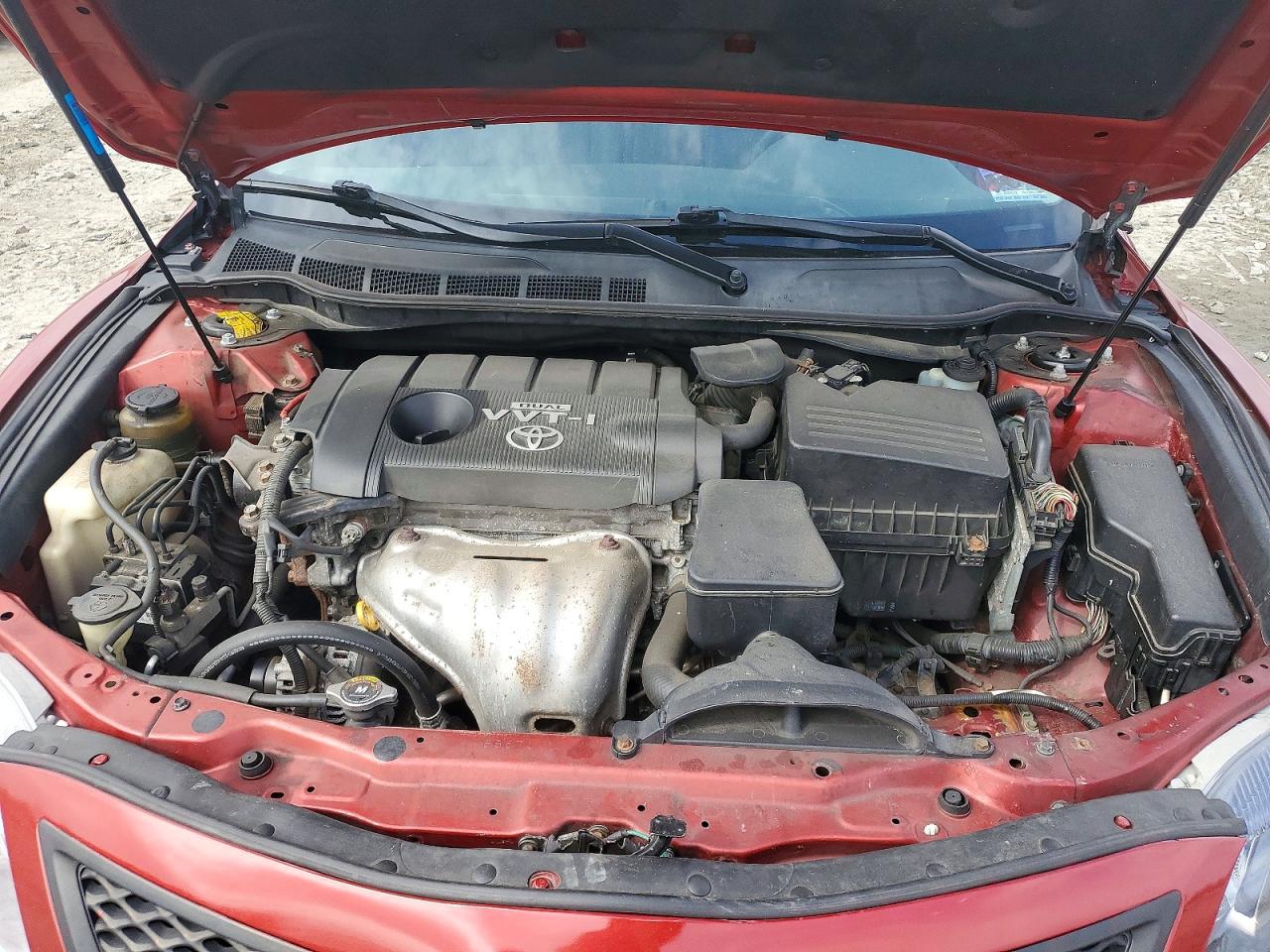 2010 TOYOTA CAMRY SE photo 21
