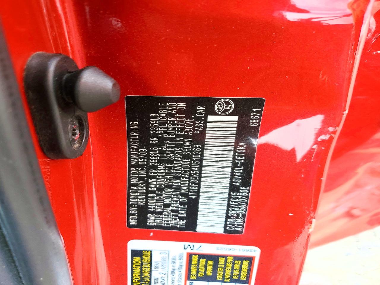 2010 TOYOTA CAMRY SE photo 23