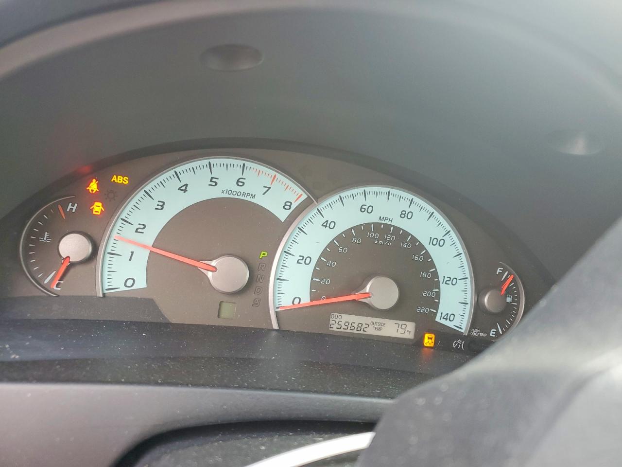 2010 TOYOTA CAMRY SE photo 17