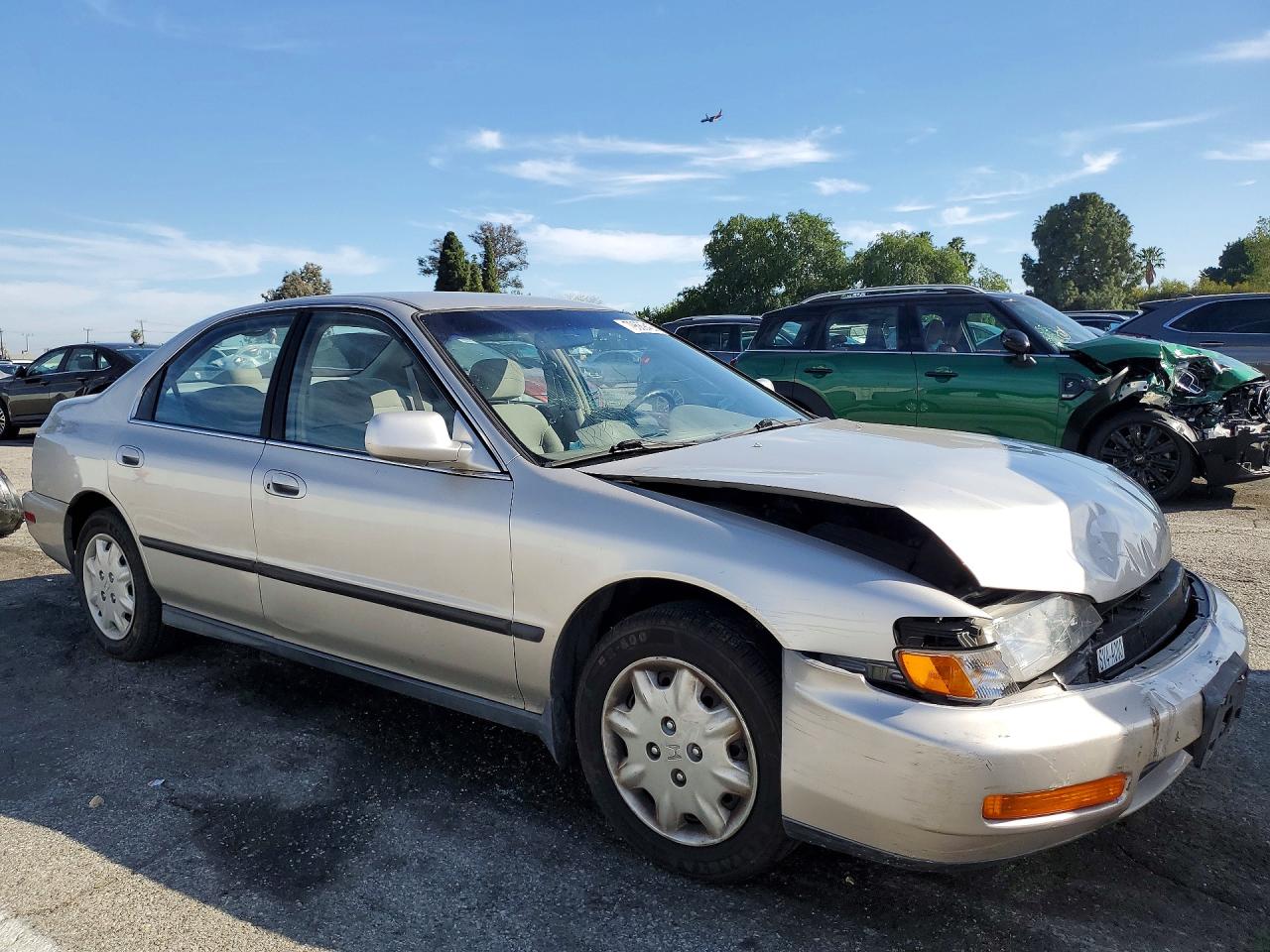 1997 HONDA ACCORD LX photo 4