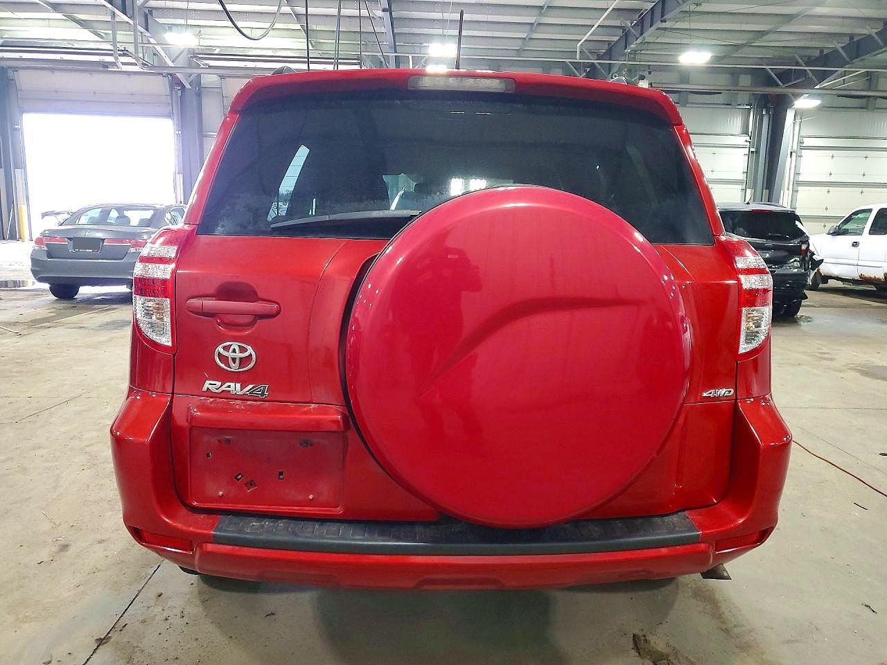 2012 TOYOTA RAV4 BASE photo 6