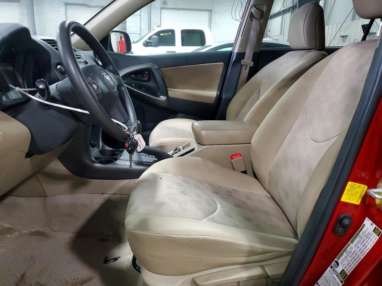 2012 TOYOTA RAV4 BASE photo 7