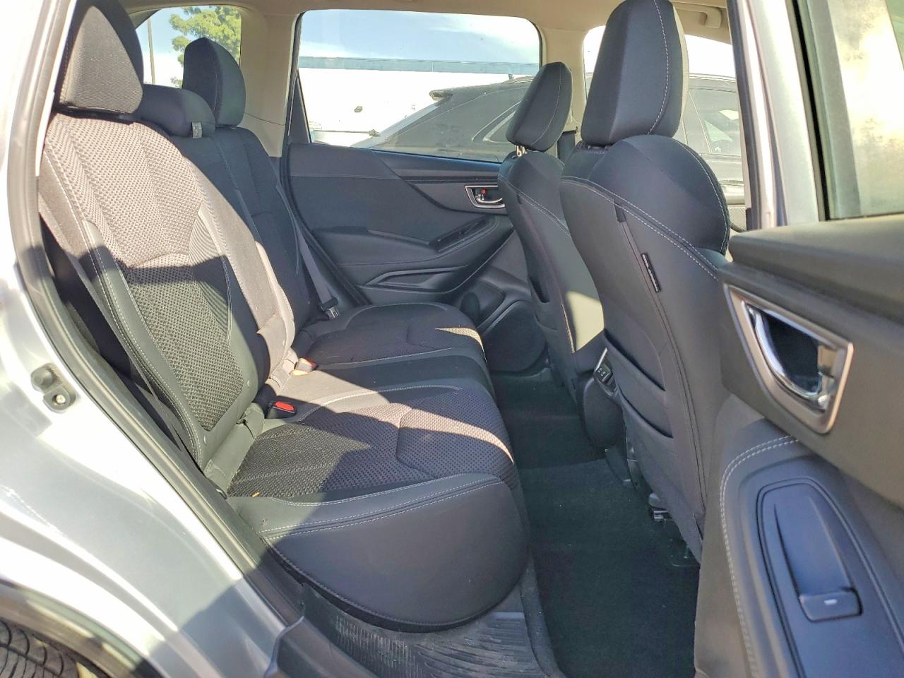 2022 SUBARU FORESTER PREMIUM photo 19