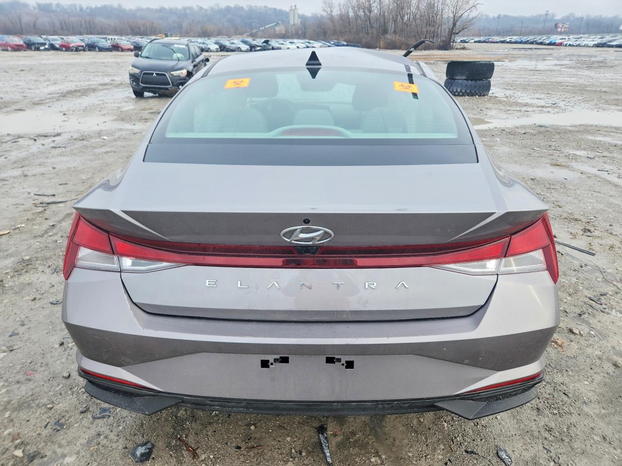 2023 HYUNDAI ELANTRA SEL photo 16