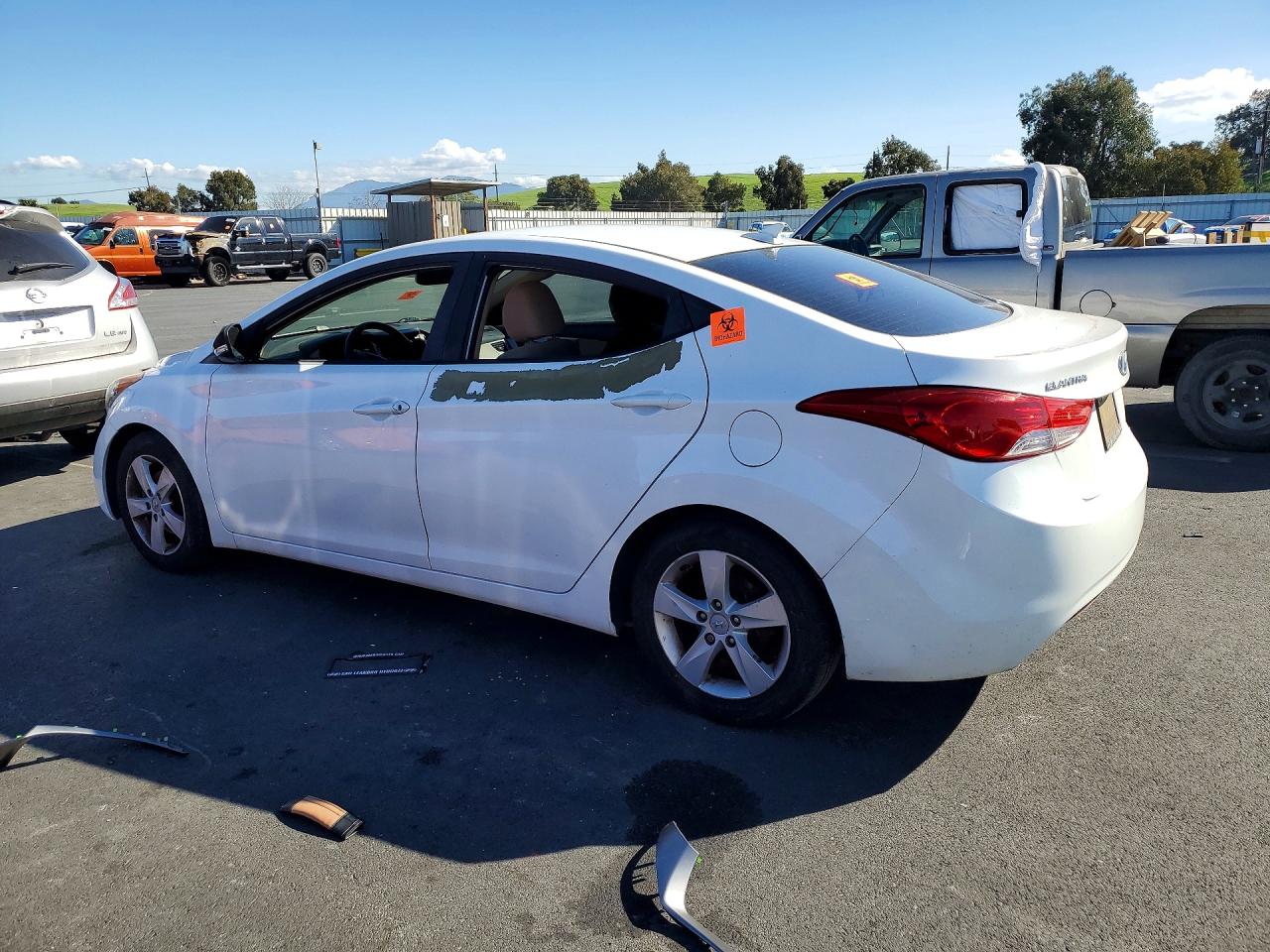 2013 HYUNDAI ELANTRA GLS photo 3
