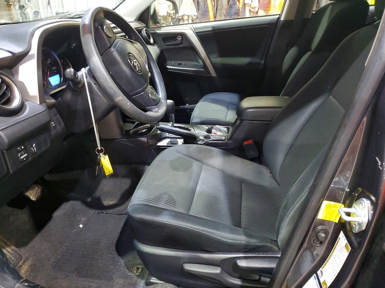 2016 TOYOTA RAV4 LE photo 7