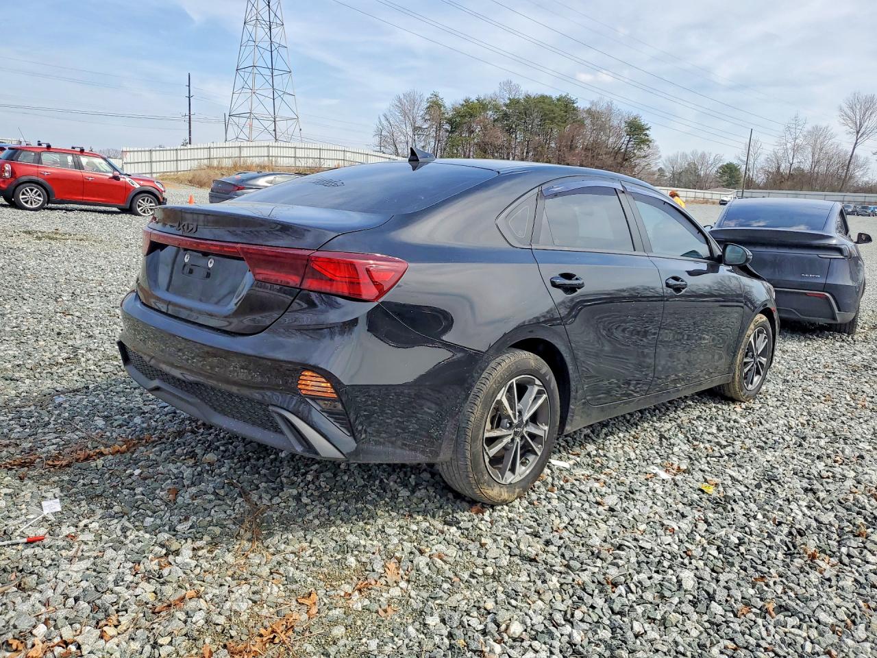 2023 KIA FORTE LXS photo 5