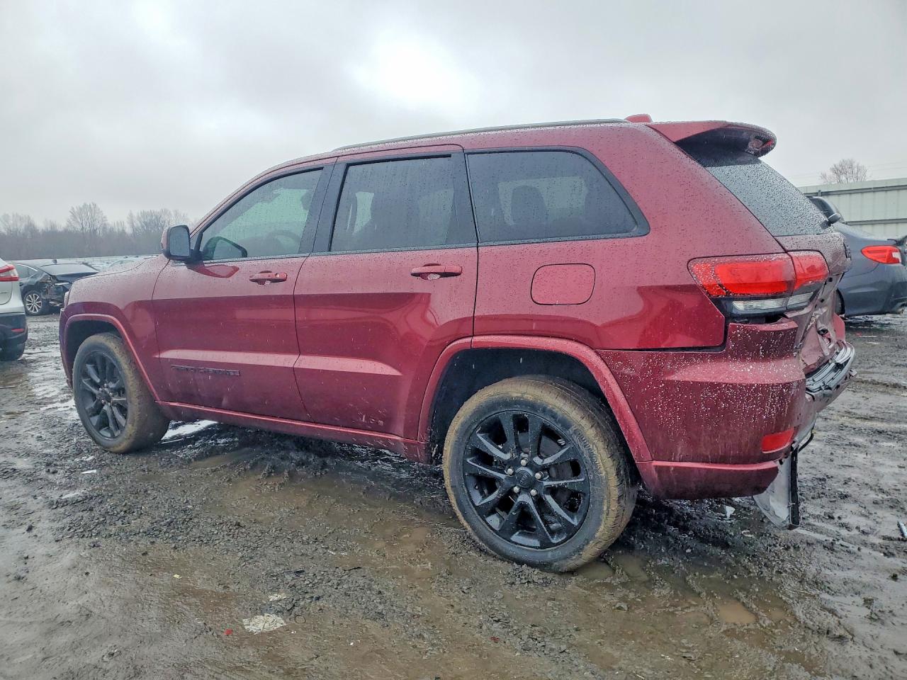 2019 JEEP GRAND CHEROKEE LAREDO photo 3