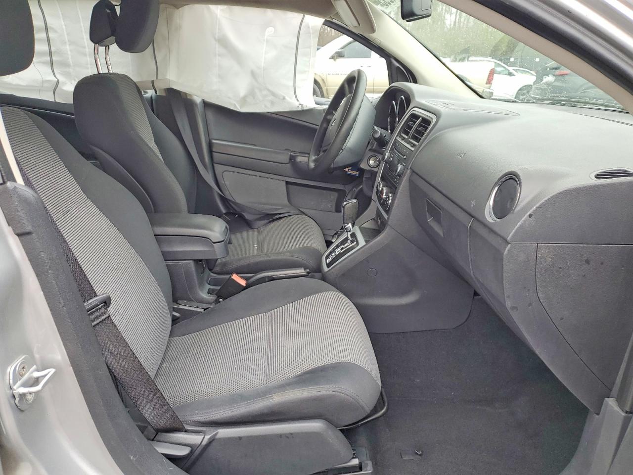 2011 DODGE CALIBER MAINSTREET photo 19