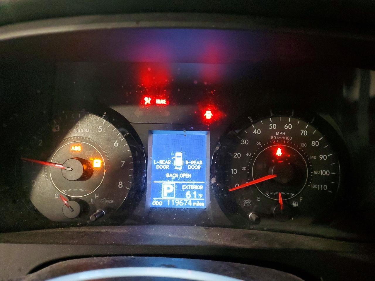 2017 TOYOTA SIENNA LE 8-PASSENGER photo 17