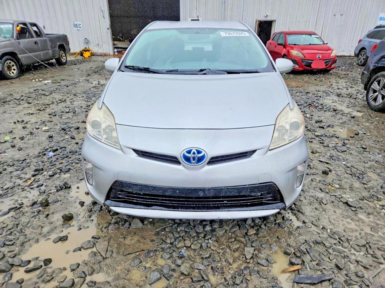 2013 TOYOTA PRIUS TWO photo 13