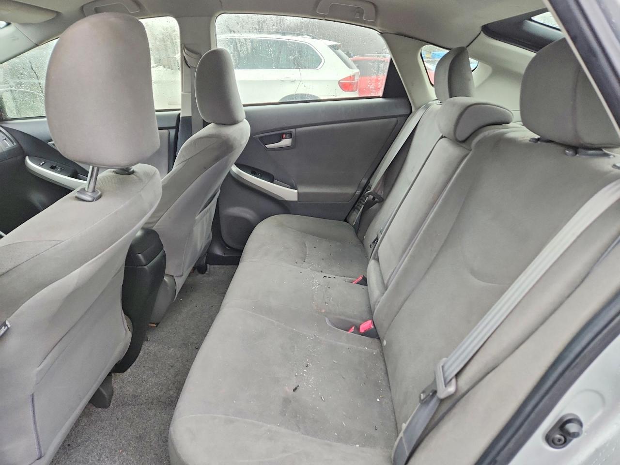 2013 TOYOTA PRIUS TWO photo 28