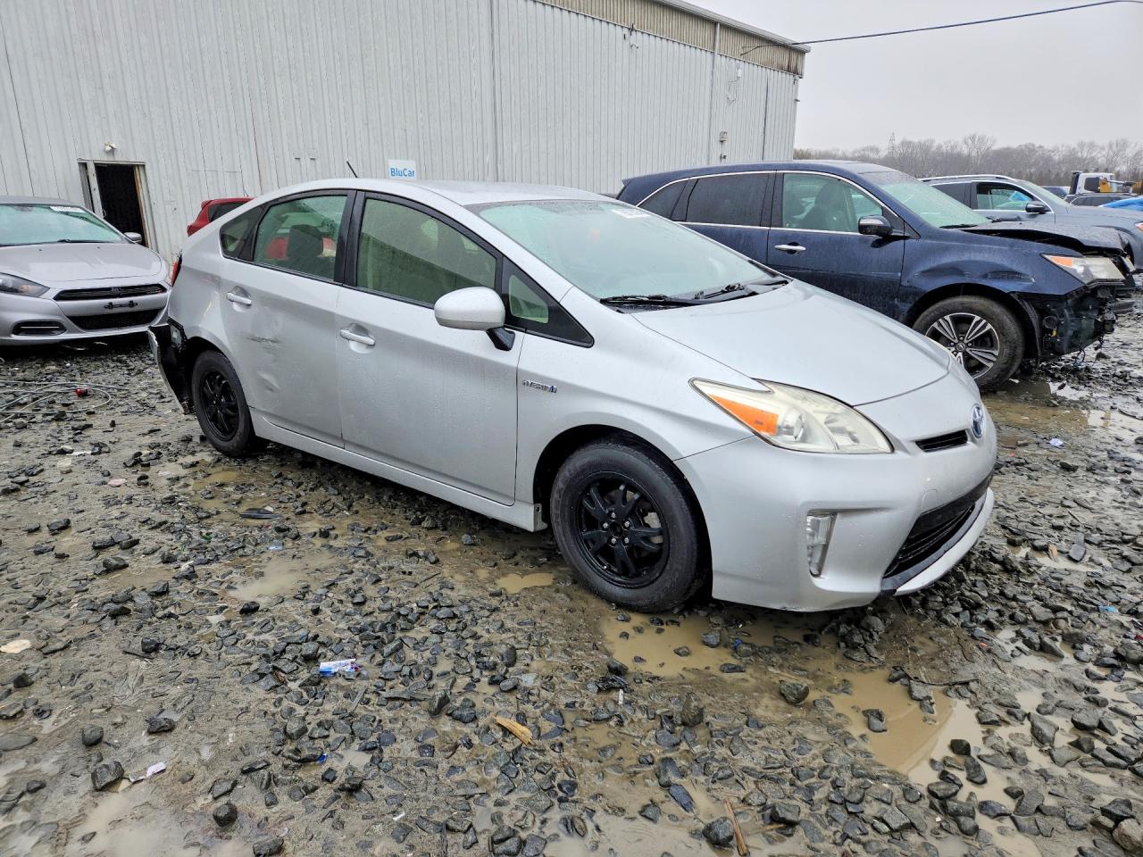 2013 TOYOTA PRIUS TWO photo 10