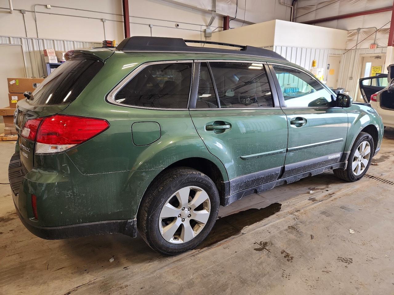 2011 SUBARU OUTBACK 2.5I PREMIUM photo 3
