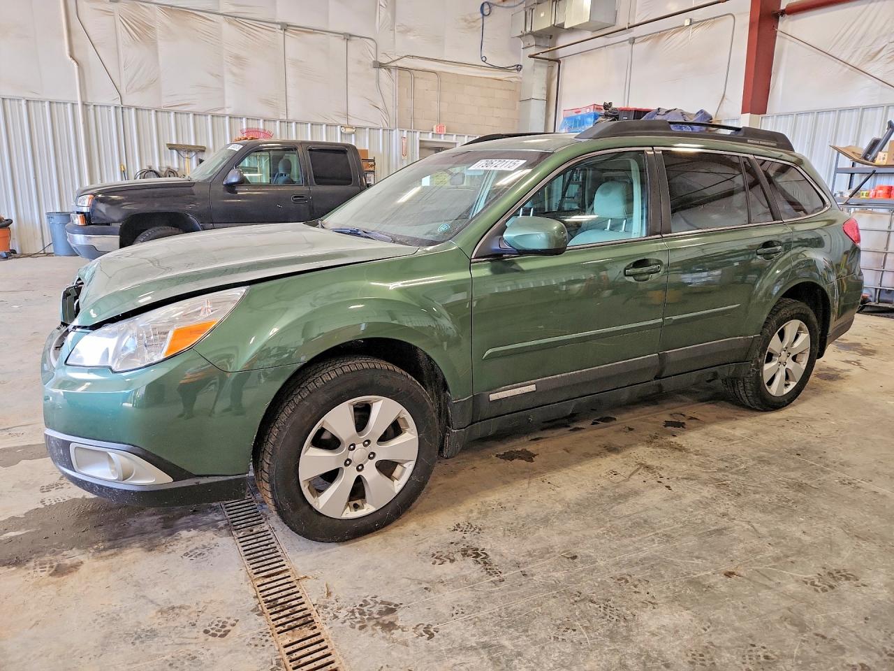 2011 SUBARU OUTBACK
