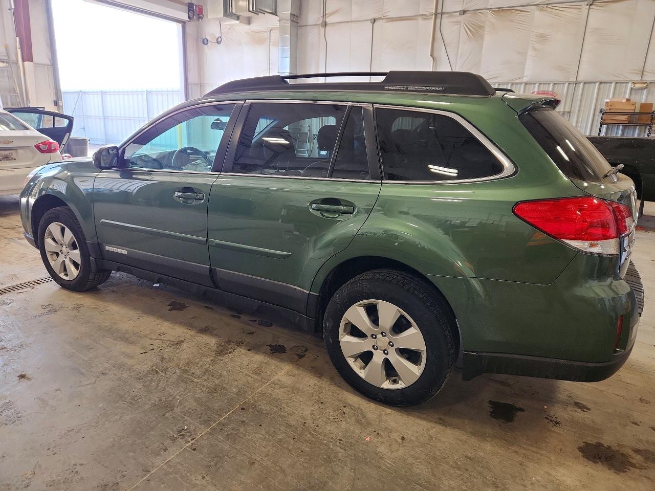 2011 SUBARU OUTBACK 2.5I PREMIUM photo 2