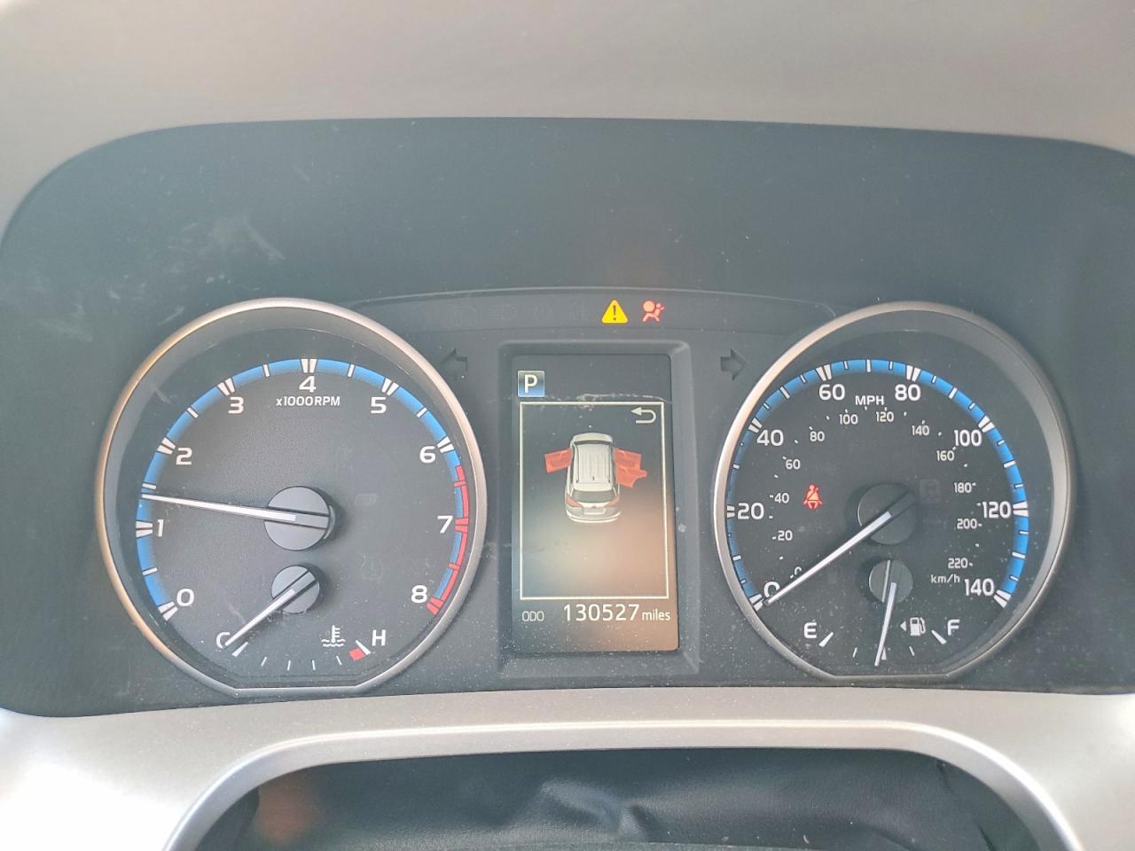 2018 TOYOTA RAV4 XLE photo 17