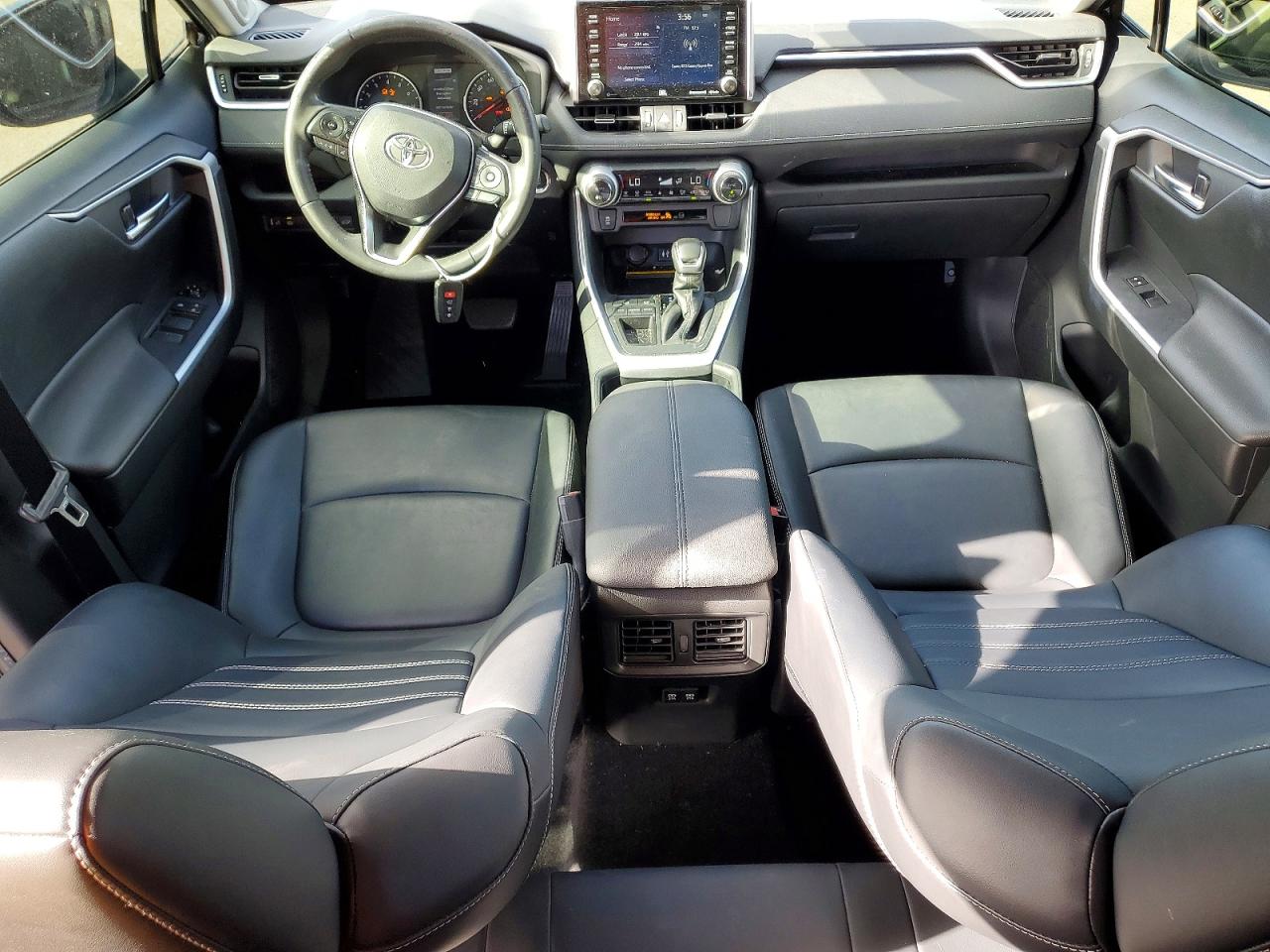 2019 TOYOTA RAV4 XLE PREMIUM photo 8