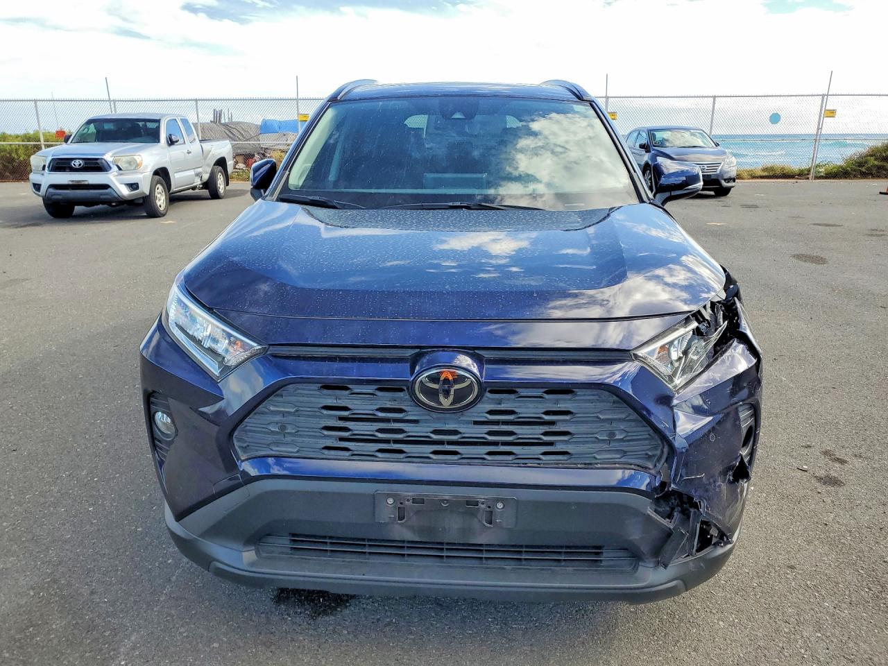 2019 TOYOTA RAV4 XLE PREMIUM photo 5