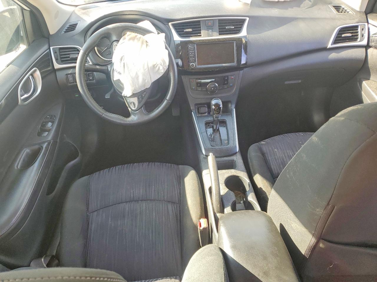 2019 NISSAN SENTRA SV photo 22