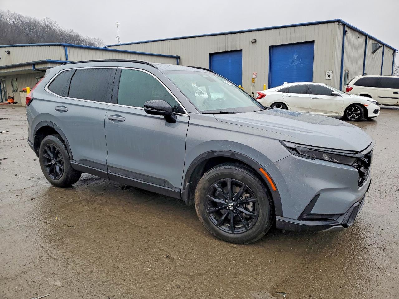 2025 HONDA CR-V SPORT photo 4