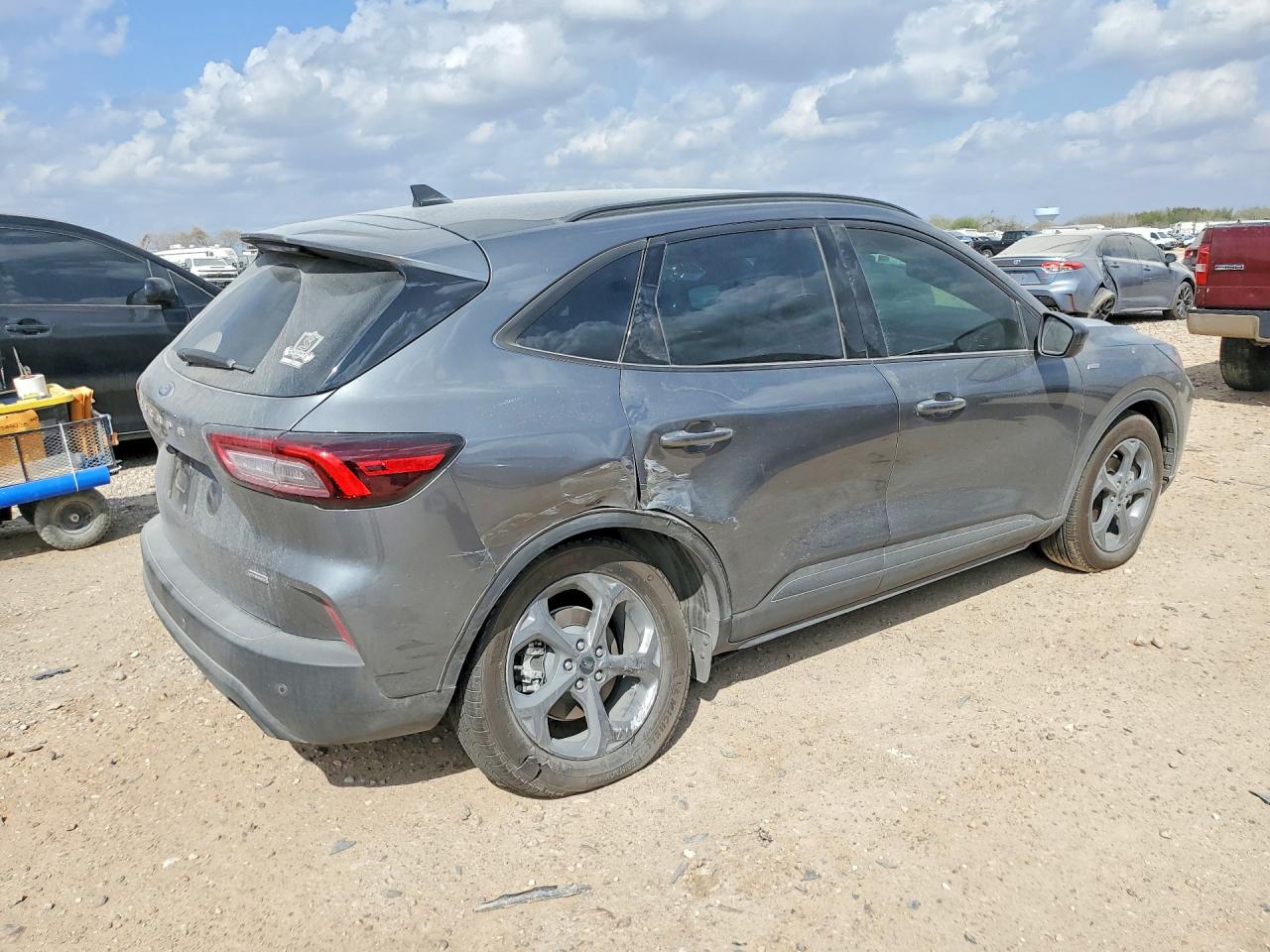 2025 FORD ESCAPE ST LINE photo 5