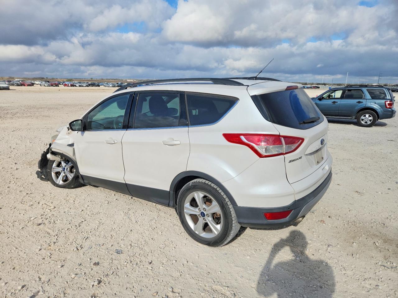 2014 FORD ESCAPE SE photo 4