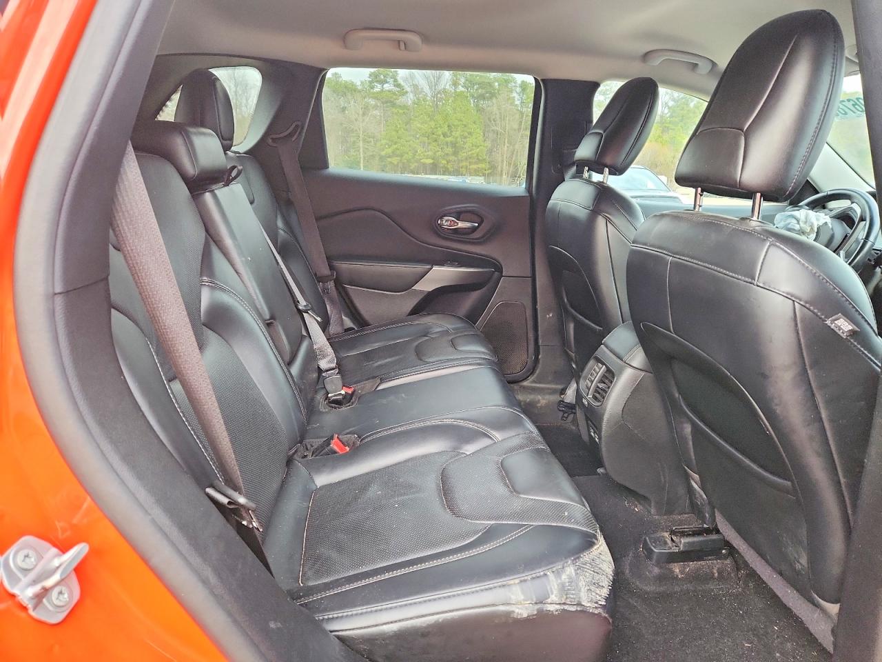 2021 JEEP CHEROKEE LATITUDE LUX photo 11