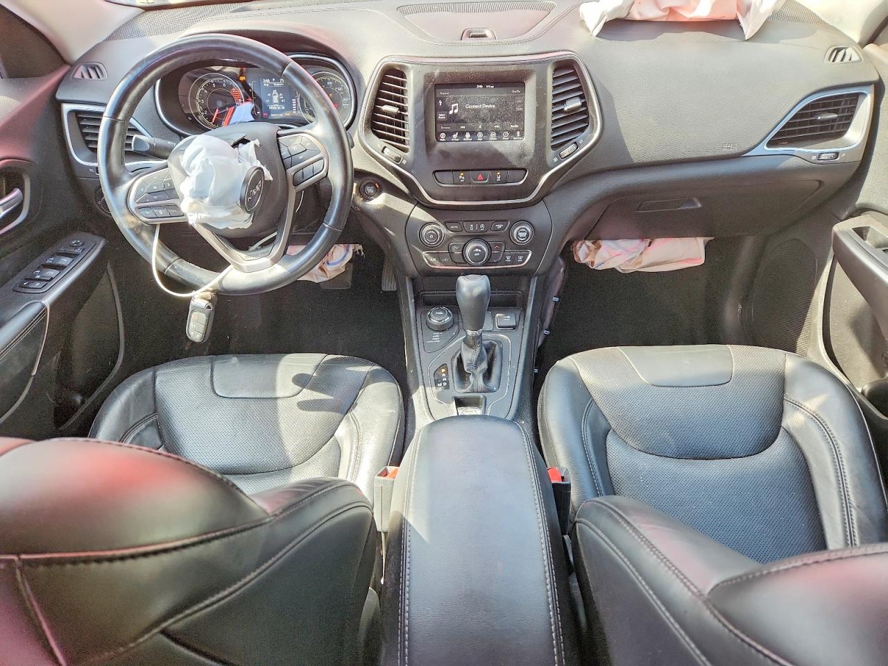 2021 JEEP CHEROKEE LATITUDE LUX photo 8