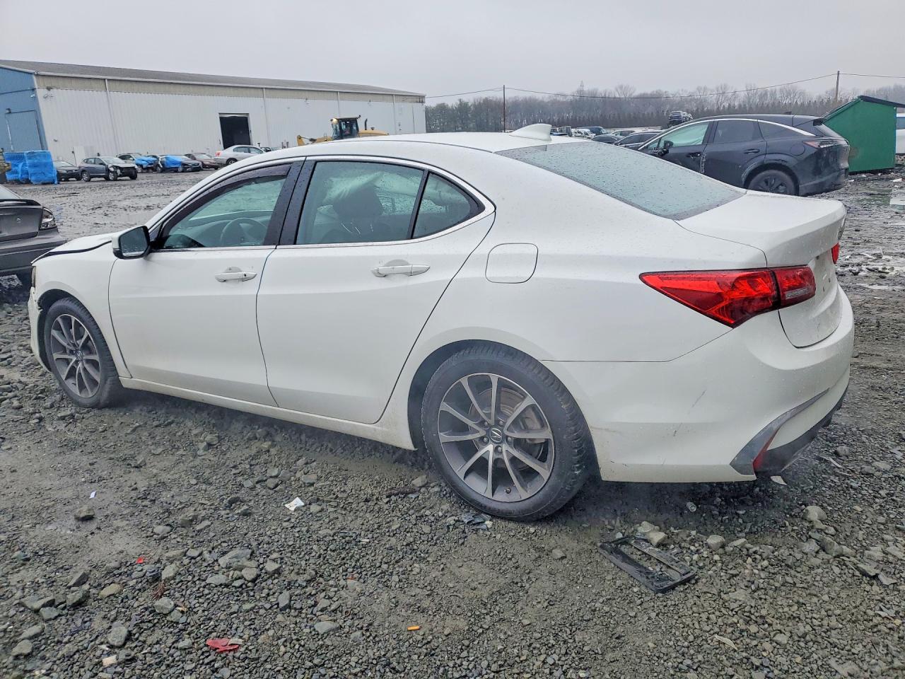 2018 ACURA TLX photo 3