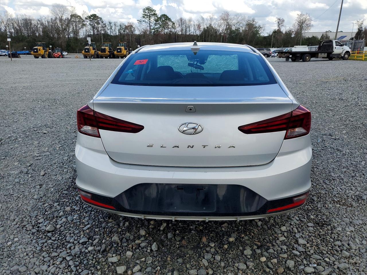 2019 HYUNDAI ELANTRA SEL photo 11