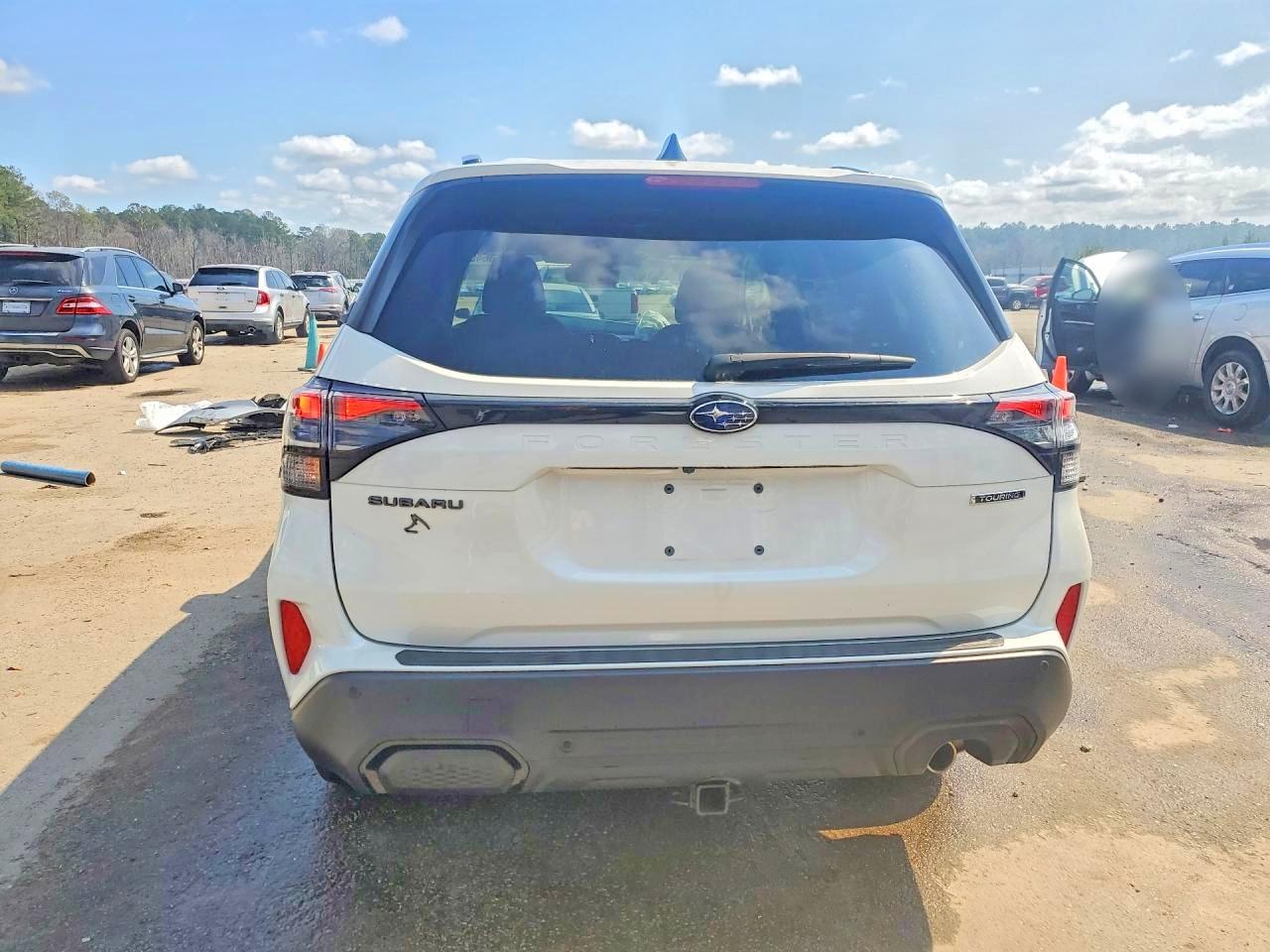 2025 SUBARU FORESTER TOURING photo 16