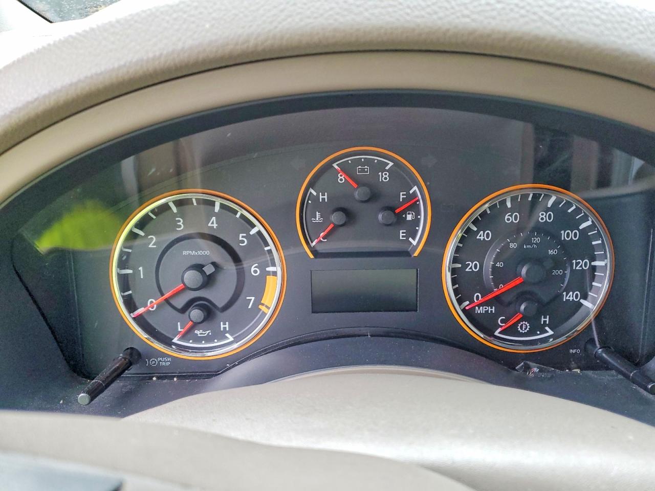 2011 NISSAN ARMADA SV photo 17