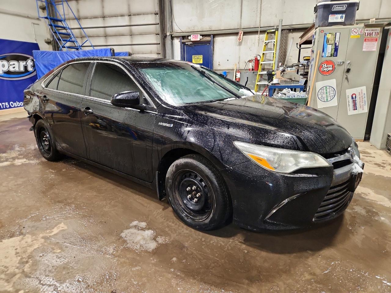 2016 TOYOTA CAMRY SE photo 7