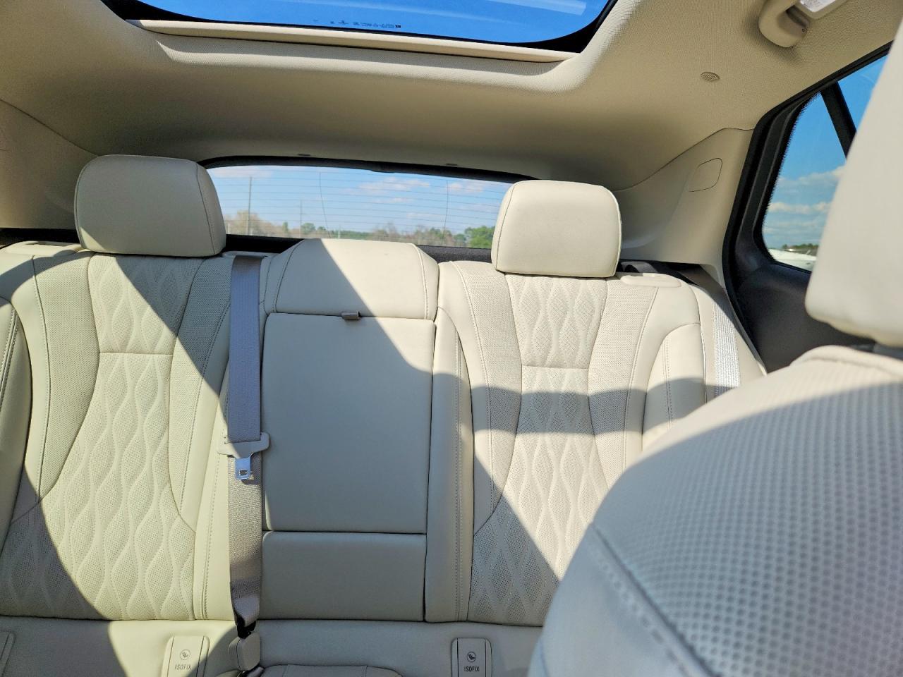 2023 BUICK ENVISION AVENIR photo 28