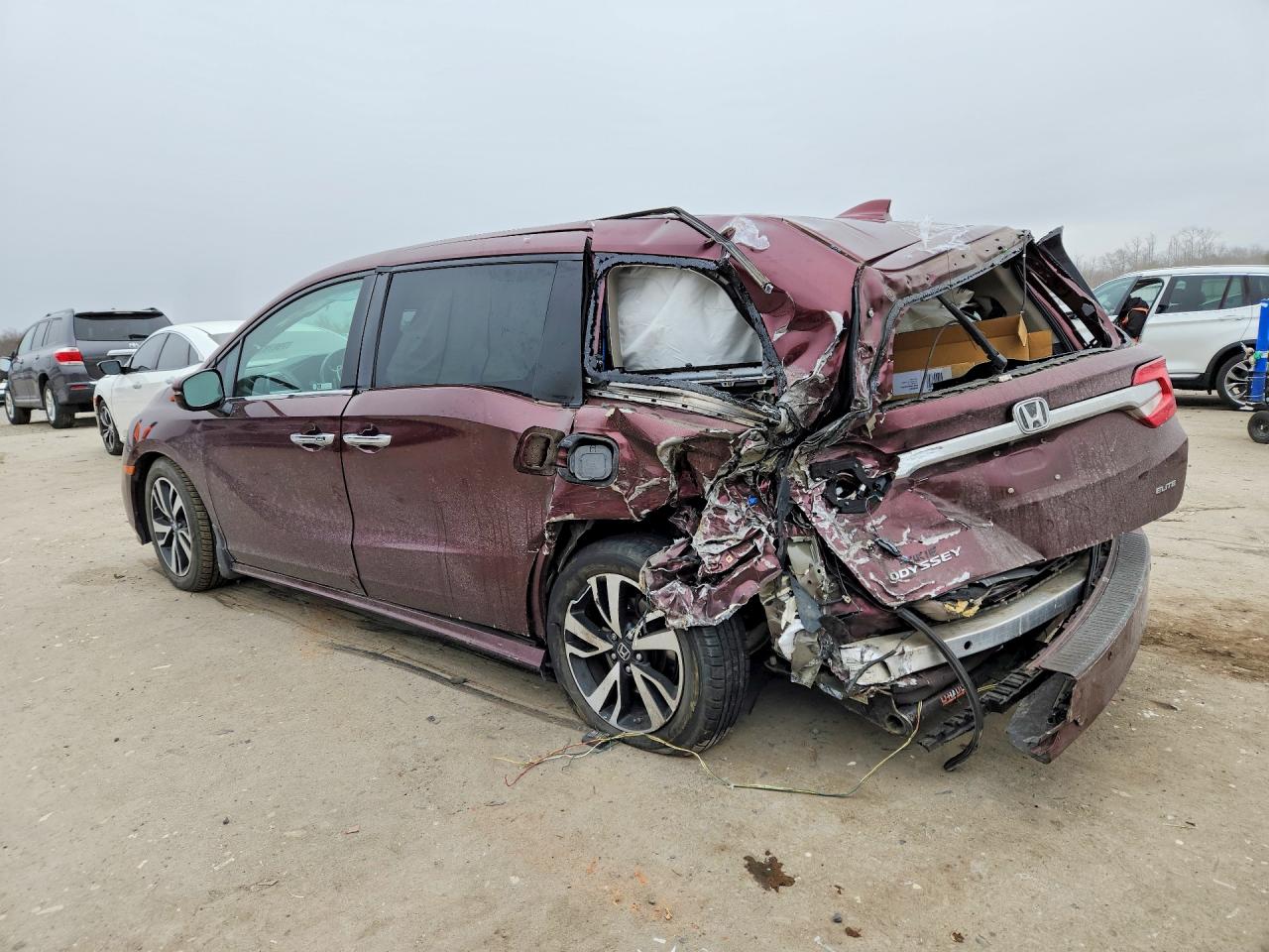 2019 HONDA ODYSSEY ELITE photo 2