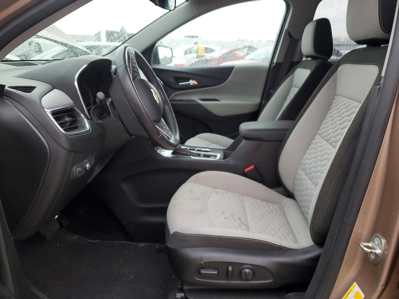2018 CHEVROLET EQUINOX LT photo 13