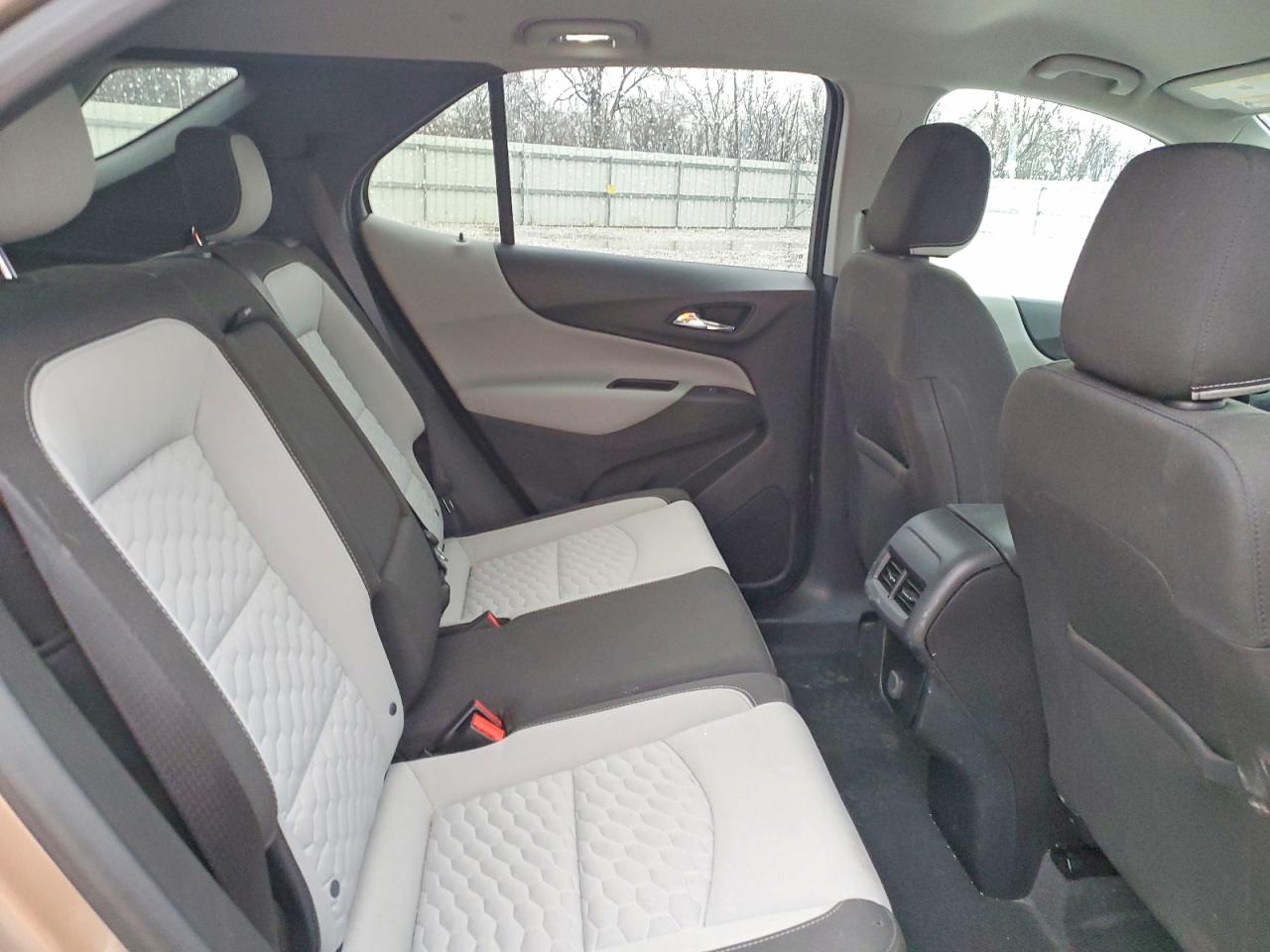 2018 CHEVROLET EQUINOX LT photo 21