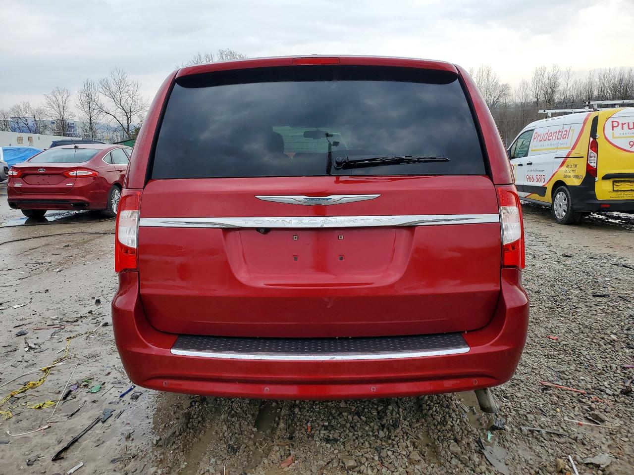 2012 CHRYSLER TOWN & COUNTRY TOURING L photo 11