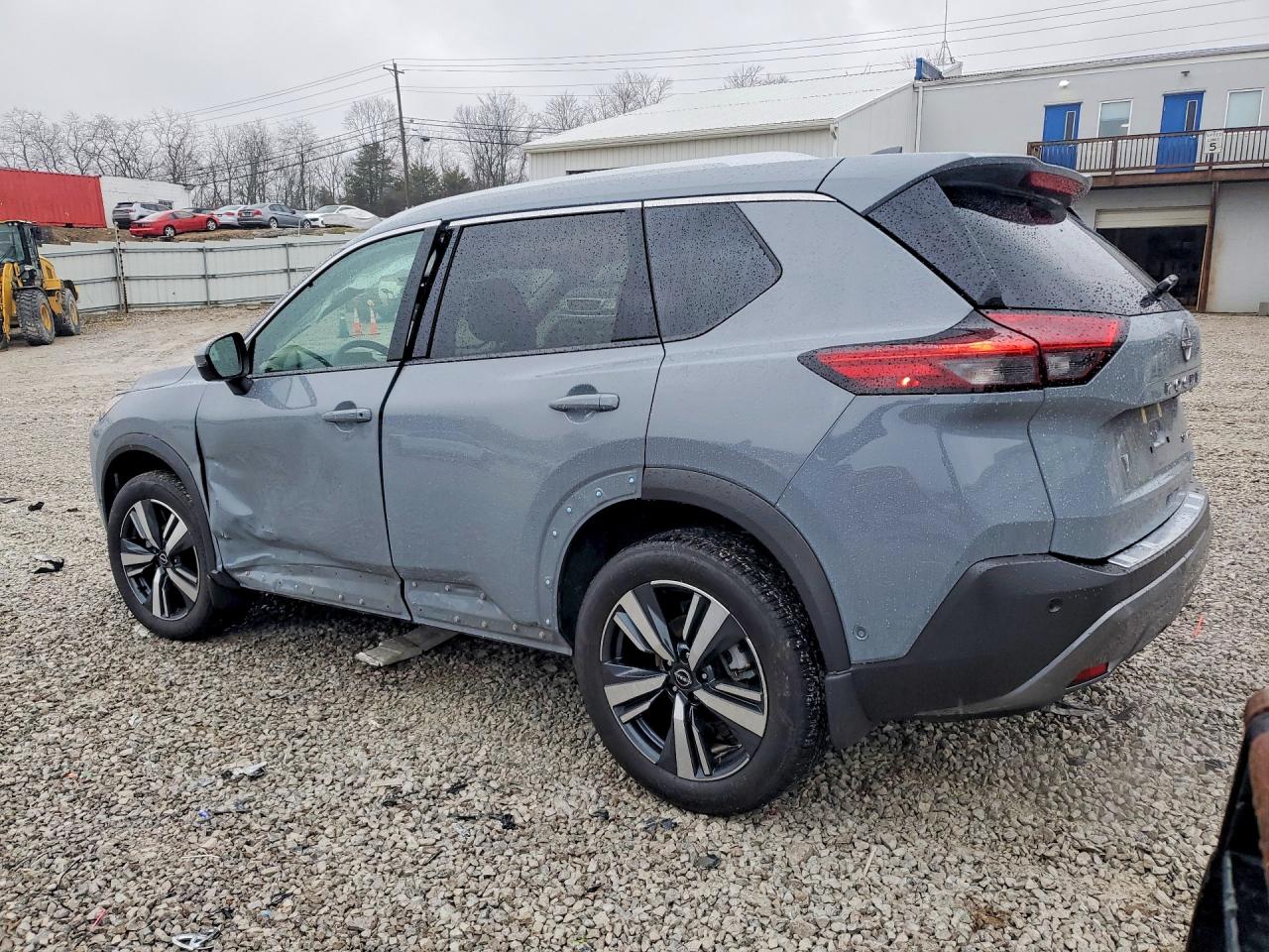 2023 NISSAN ROGUE SL photo 3
