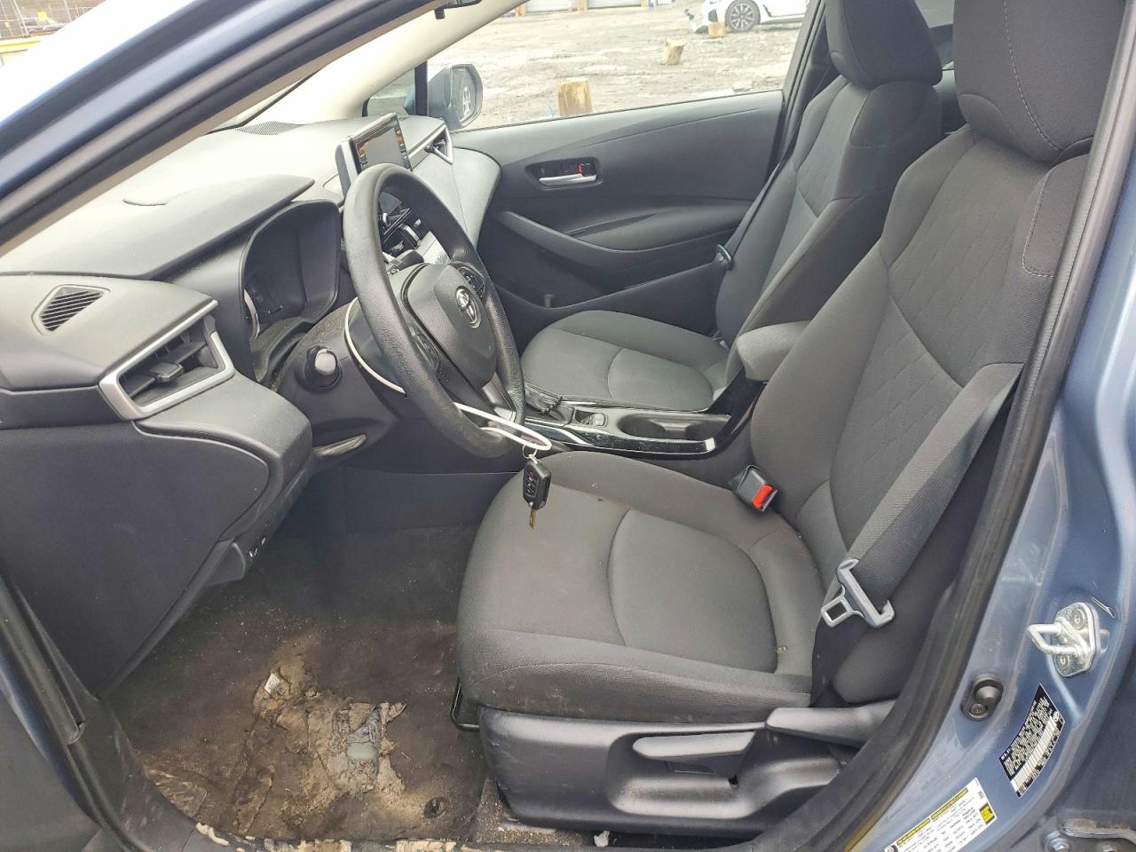 2021 TOYOTA COROLLA LE photo 13