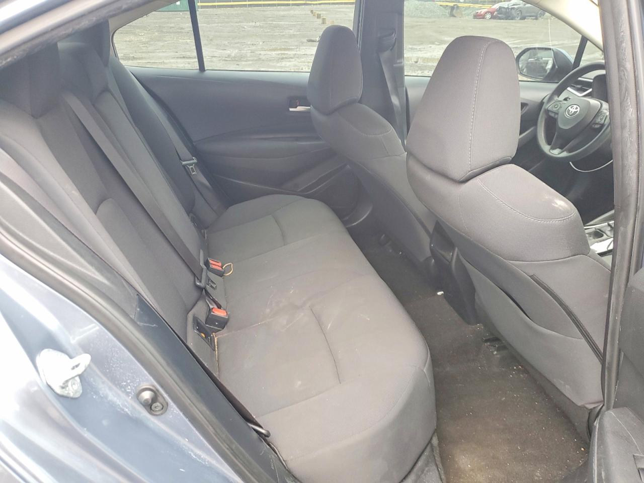 2021 TOYOTA COROLLA LE photo 19