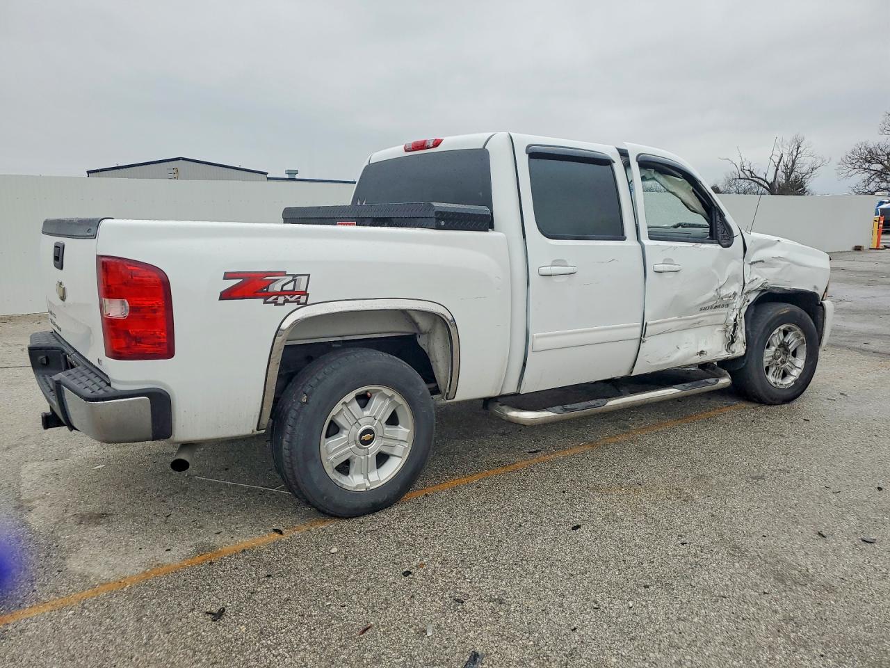 2010 CHEVROLET SILVERADO K1500 LT photo 7