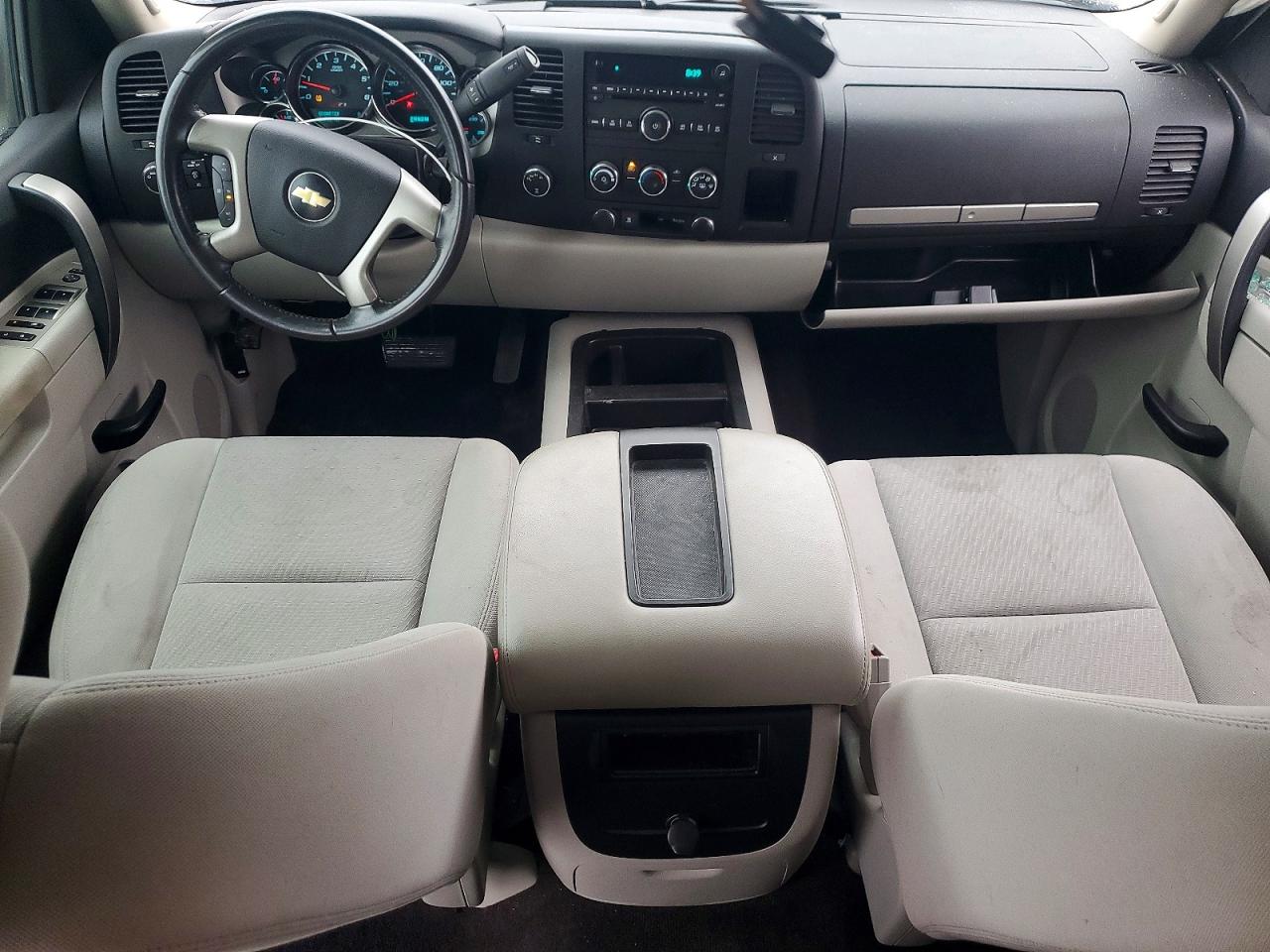 2010 CHEVROLET SILVERADO K1500 LT photo 22