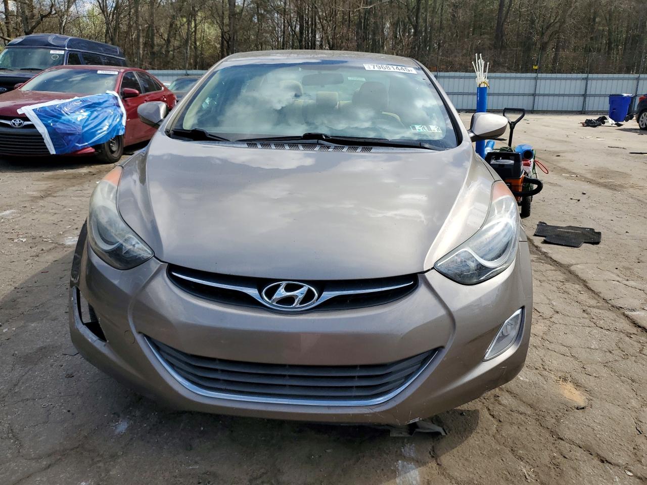 2013 HYUNDAI ELANTRA GLS photo 5