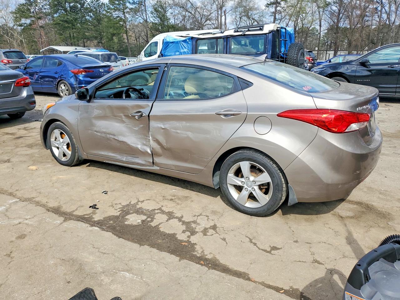 2013 HYUNDAI ELANTRA GLS photo 2