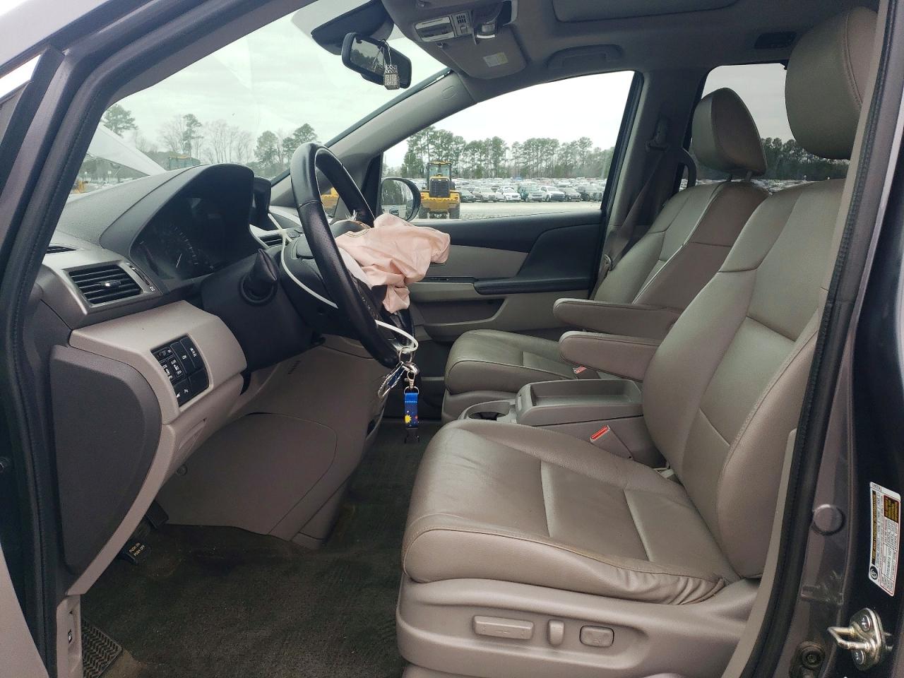 2016 HONDA ODYSSEY TOURING photo 7