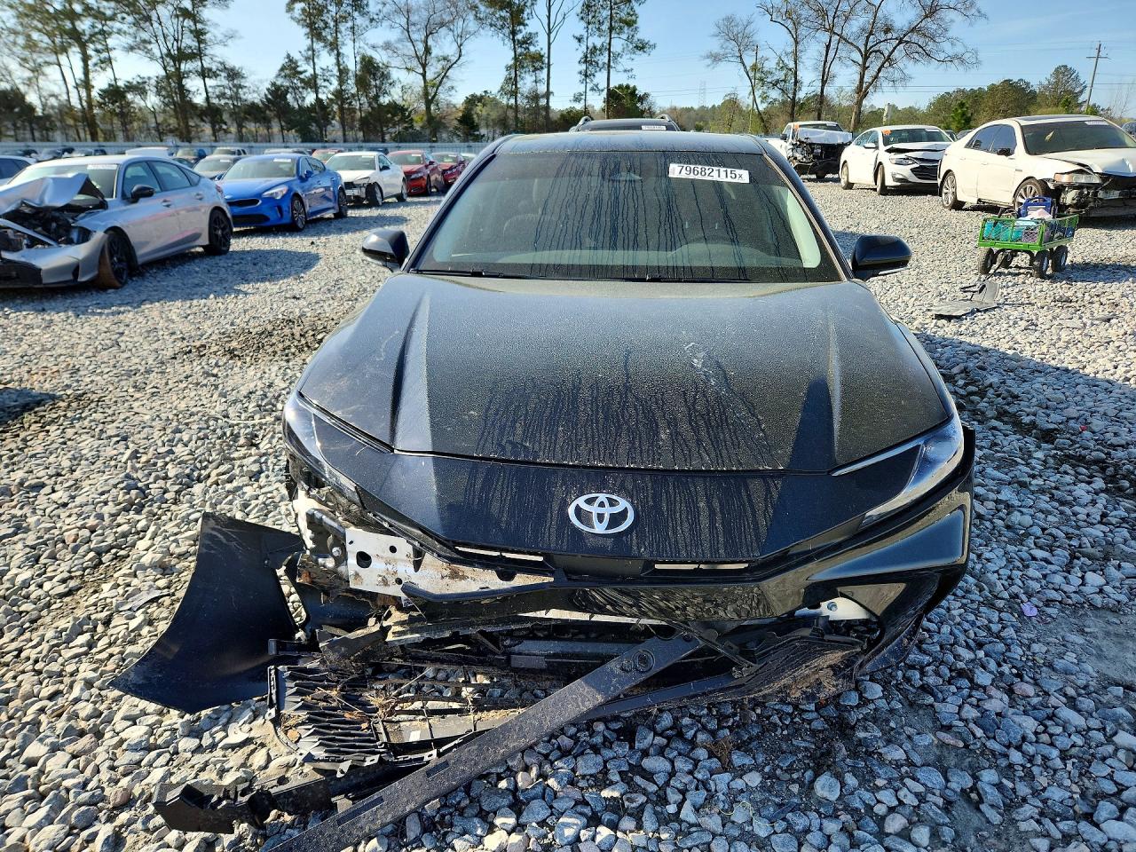 2025 TOYOTA CAMRY LE photo 9