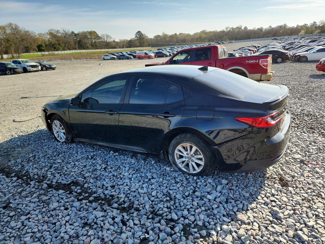 2025 TOYOTA CAMRY LE photo 3